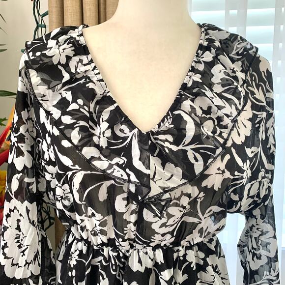 Zara Floral Print Mini Dress with Ruffles in Black / White - Picture 6 of 16